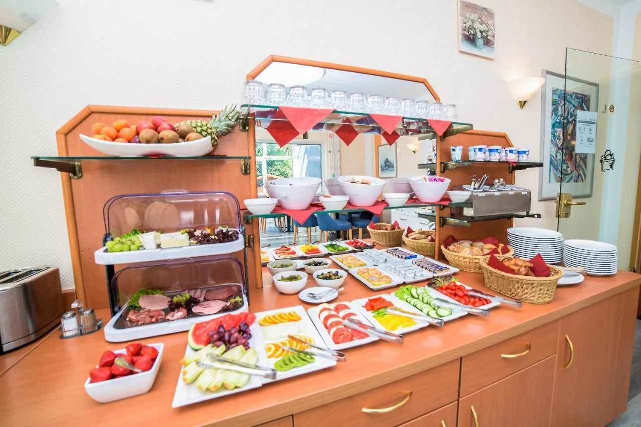 Hotel Opal Laatzen 3*,